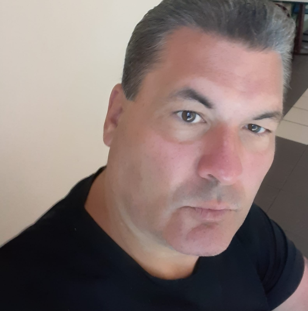 Meet your Posher, Chris